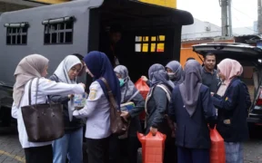Mulai kondusif, Kondisi pasokan bahan bakar minyak (BBM) di Kabupaten Jember, Jawa Timur, mulai kembali normal.