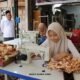 Wabup Jombang Salmanudin Yazid dan Sekda Agus Purnomo sidak penjahit di Dusun Tunggul, Tunggor seragam sekolah gratis