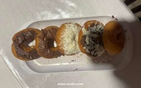 Donat Pinkan Mambo