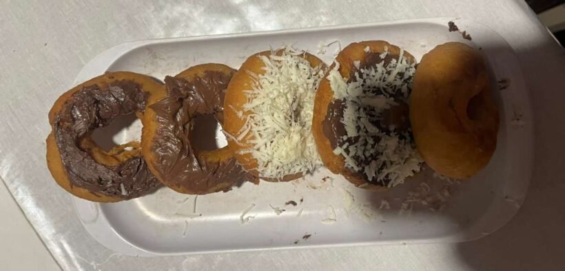 Donat Pinkan Mambo