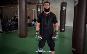 Khamzat Chimaev bersiap latihan untuk UFC 319 agustus nanti