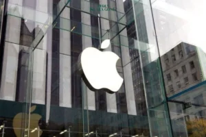 Pakar AI Tinggalkan Apple, Pindah ke Meta: Dunia Teknologi Memanas!