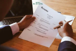 Fresh Graduate Perlu Tau Cara Membuat CV Yang Menarik