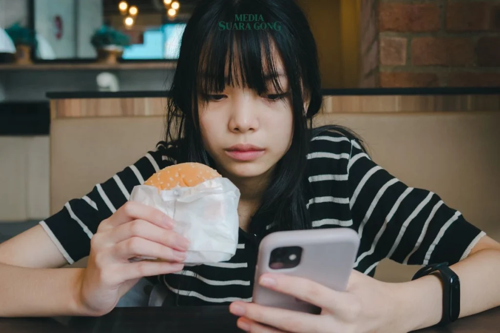 Mulai 2026, Aktivitas di Media Sosial Bakal Kena Pajak