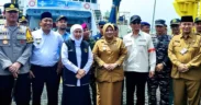 Gubernur Jawa Timur Khofifah Indar Parawansa secara resmi melepas keberangkatan program Angkutan Laut Mudik Gratis 2025 dari Pelabuhan Jangkar, Situbondo, Senin (24/3/2025).