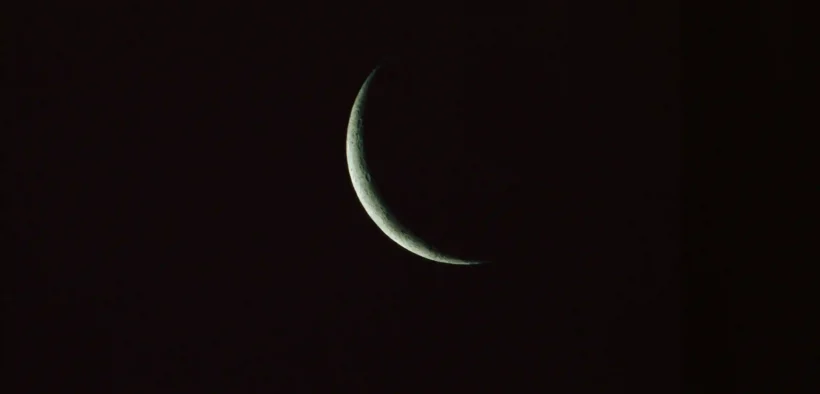 Menjelang akhir Agustus 2025, langit kembali menyimpan kejutan. Sebuah fenomena astronomi langka bernama Black Moon diperkirakan terjadi pada 23 Agustus 2025.