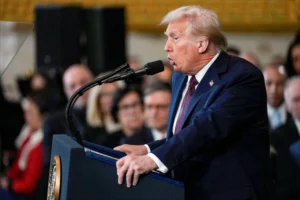 Trump Umumkan Tarif Hampir 100% untuk Chip Impor