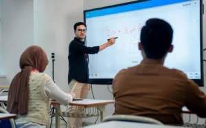 Prabowo Siapkan Rp178,7 Triliun untuk Gaji Guru dan Dosen di 2026