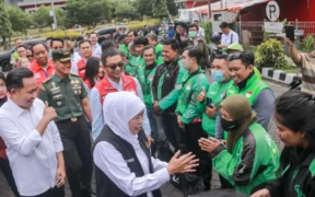 Gerak cepat Bupati Jember, Muhammad Fawait atasi kelangkaan suplai BBM di jember mendapat apresiasi Gubernur Jatim Khofifah Indar Parawansa.