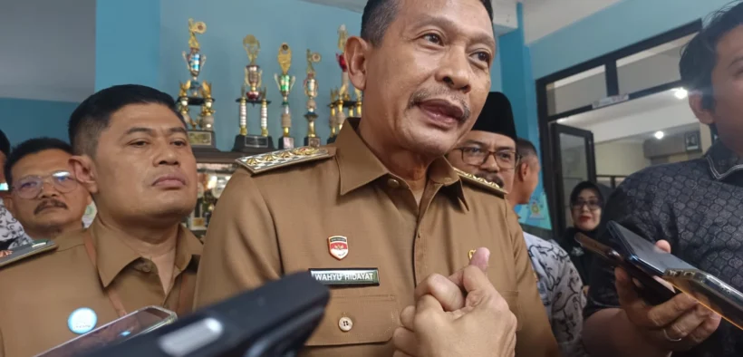 Pemerintah Kota (Pemkot) Malang resmi menonaktifkan Kepala Dinas Lingkungan Hidup (DLH) Kota Malang per 1 Agustus 2025.