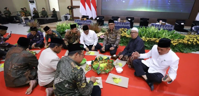 Wali Kota Batu, Nurochman hadiri peringatan Milad ke 50 MUI di Graha Pancasila, Balaikota Among Tani, Kota Batu, Kamis (7/8/2025).
