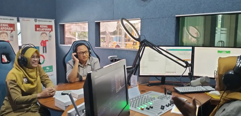 Salah satu langkahnya adalah menggelar talkshow interaktif bersama Radio Suara Jombang pada Jumat (8/8/2025)