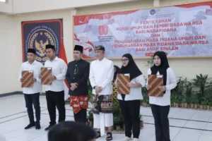 Warga Binaan Bahagia Saat Bupati Jember Serahkan Remisi