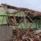 Pemerintah Kabupaten Jember berkomitmen melakukan pembenahan terhadap sekolah-sekolah yang masuk kategori rusak sedang hingga berat. 