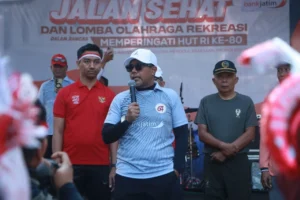 Semarak Jalan Sehat ASN Probolinggo, Bupati Haris Teguhkan Semangat Kemerdekaan