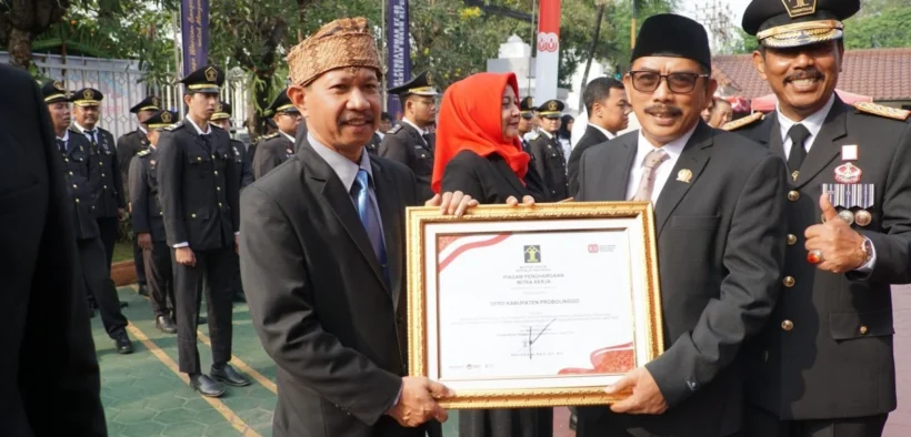 DPRD Kabupaten Probolinggo menorehkan prestasi penghargaan sebagai “Mitra Kerja” dari Kantor Wilayah Kemenkum Jawa Timur.