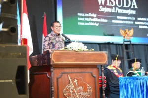 Wali Kota Batu Hadiri Wisuda Institut Injil Indonesia