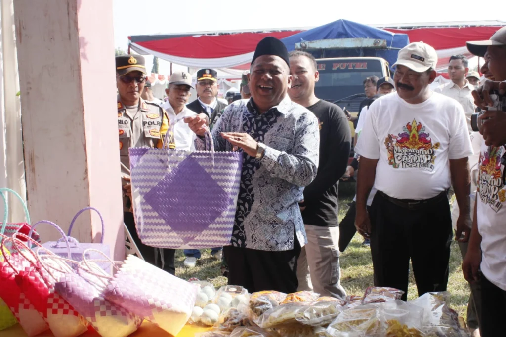 19 desa pelaku UMKM unjuk gigi dalam Mojowarno Creative Festival digelar Kantor Kecamatan Mojowarno, Kabupaten Jombang, Sabtu (30/8/2025).