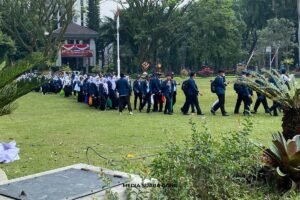 17.133 Mahasiswa Baru Ikuti Upacara PK2MABA 2025