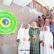 Gubernur Khofifah foto bersama dengan santri pendidikan membangun bangsa