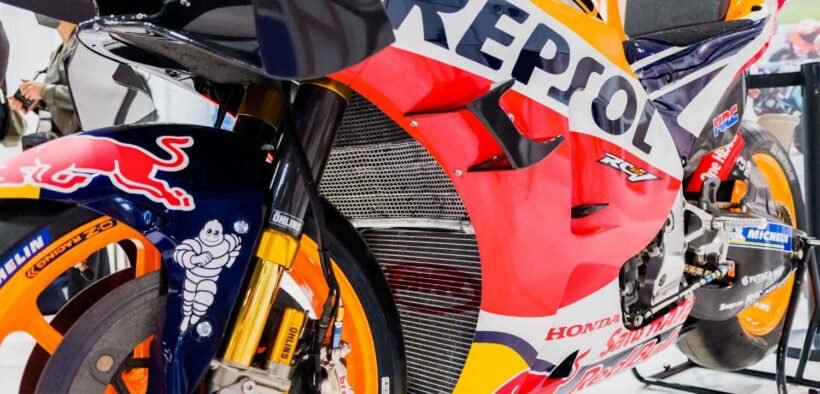 penampakan motor motogp dengan sponsor repsol Jadwal MotoGP Hungaria 2025