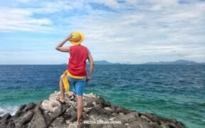 pengibaran bendera One Piece Ambalat