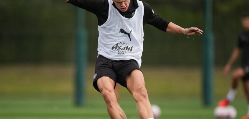 Erling Haaland ganti nama jersey