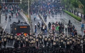 situasi demo buruh DPR 2025