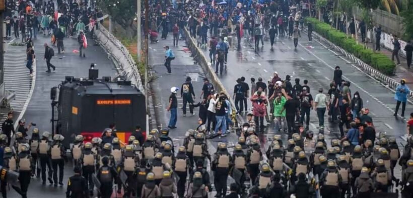 situasi demo buruh DPR 2025
