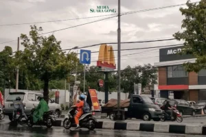 Mayoritas Daerah di Indonesia Diprakirakan Hujan Ringan