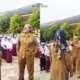 Seorang guru SD di Lampung malah bikin heboh karena marah-marah dan bahkan mengancam bakal “cekik” siswanya
