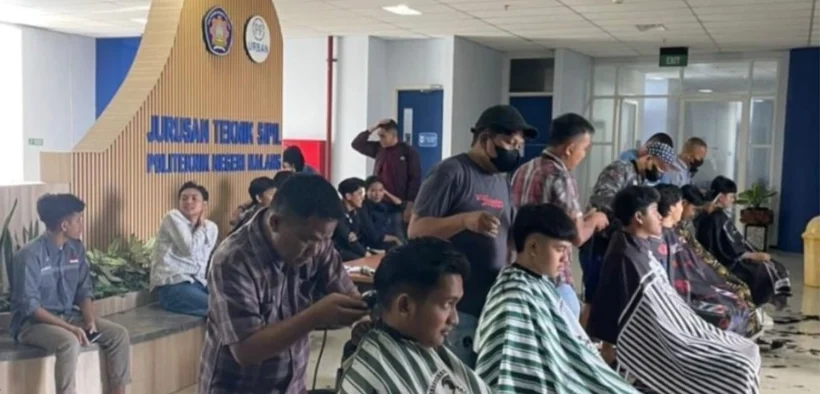 Potong Rambut Massal Jurusan Teknik Sipil Polinema: Seru-Seruan Bareng Demi Kerapian dan Siap Kerja