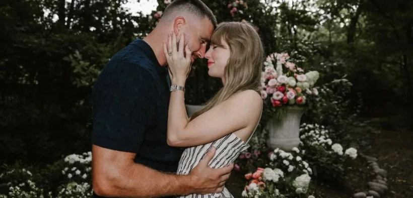 Kabar bahagia! Taylor Swift, penyanyi pop fenomenal, resmi bertunangan dengan bintang football profesional Travis Kelce.