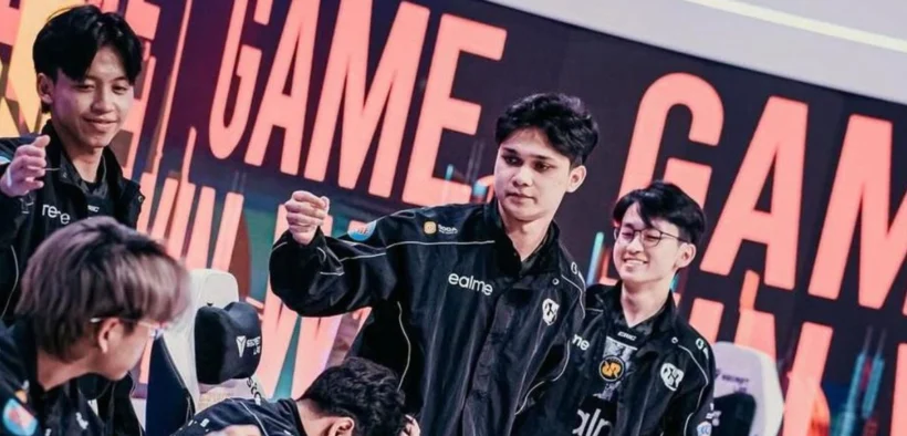 RRQ Hoshi Gagal bertahan di MSC Mobile Legends: Bang Bang (MLBB) 2025 setelah tumbang dramatis 2-3 dari Selangor Red Giants (SRG)