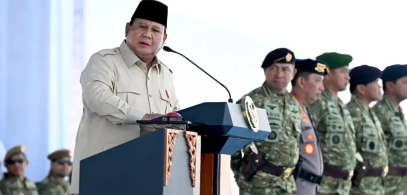 Presiden Prabowo Subianto menganugerahkan pangkat Jenderal Kehormatan kepada lima tokoh militer dan purnawirawan