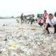 Kementerian Kelautan dan Perikanan (KKP) mengungkapkan, bahwa Setiap tahun, diperkirakan ada 20 juta ton sampah yang mengalir ke laut