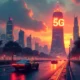Cepat itu memang penting. Tapi jangan sampai internet doang yang ngebut, sementara urusan bantuan, pelayanan publik, dan pemerataan tetap jalan di kecepatan siput. Karena rakyat nggak butuh sekadar “smart city” yang gemerlap di pusat, tapi juga “smart kampung” yang nggak lagi terjebak loading selamanya.