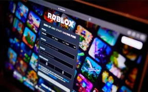 Wacana pemerintah memblokir gim daring Roblox menuai sorotan publik, Bukan tanpa sebab, karena memang ada bahaya yang mengintai anak!