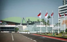 Wakil Ketua DPR Adies Kadir membantah kabar yang menyebut anggota legislatif menerima tunjangan rumah sebesar Rp3 juta per hari