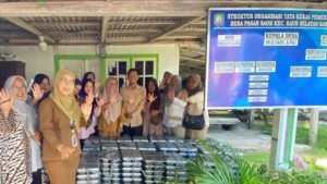 BGN Klarifikasi Soal Paket MBG yang Gunakan Bungkus Plastik