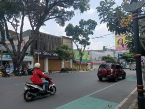 Antisipasi Aksi Massa, Toko di Kawasan Kayutangan Tutup Sementara