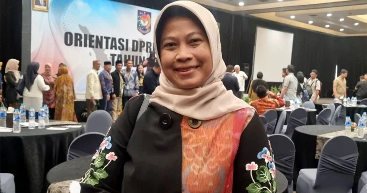 Sekitar 76 ribu ton gula hasil produksi lokal tidak terserap pasar, menumpuk di gudang, pemerintah pusat didesak bertindak