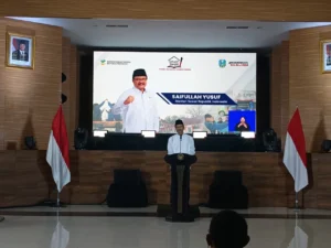 Mensos Pastikan Laptop dan Seragam Sekolah Rakyat Rampung Akhir September