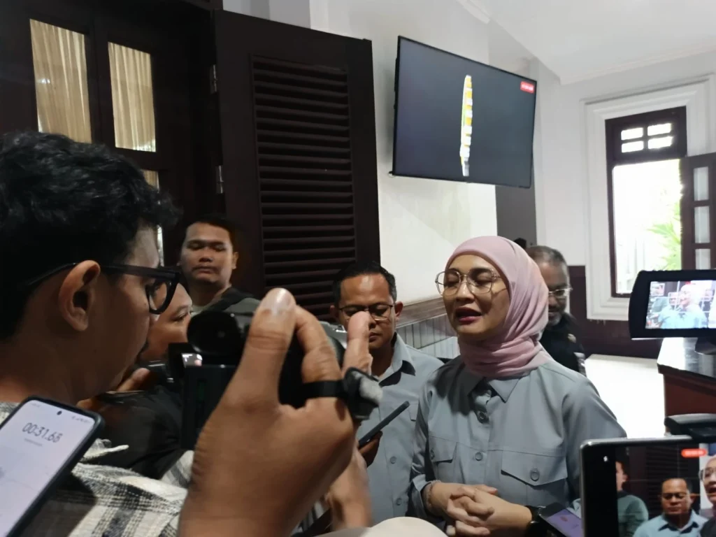 Ketua DPRD Kota Malang, Amithya Ratnanggani, menegaskan peran pemerintah daerah dalam menyukseskan program Sekolah Rakyat