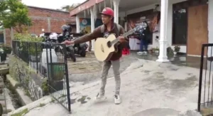 Eko Pramono, Penyandang Disabilitas Kota Batu yang Ciptakan Lima Lagu Sendiri