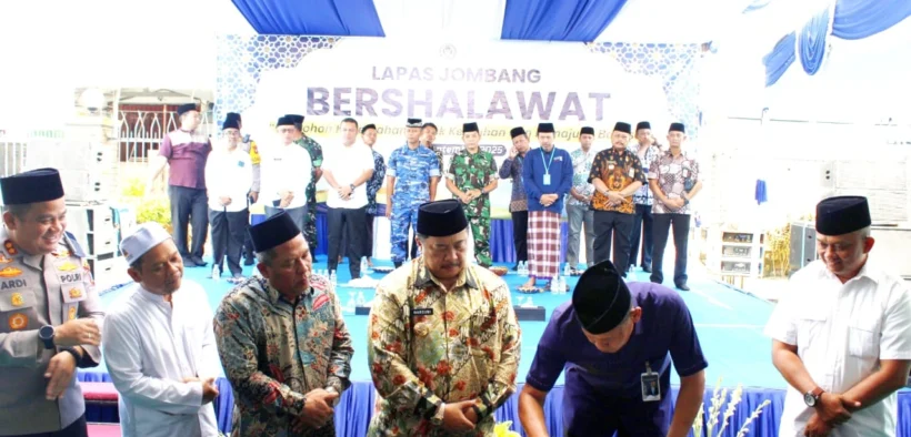 Lembaga Pemasyarakatan (Lapas) Kelas IIB Jombang menggelar acara bertajuk “Lapas Jombang Bersholawat” pada Jumat (12/9/2025).