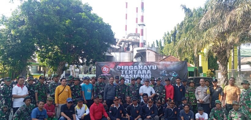 PT SGN Pabrik Gula (PG) Tjoekir Jombang menunjukkan komitmennya terhadap masyarakat sekitar dengan menggelar bakti sosial, Jumat (12/9/2025).