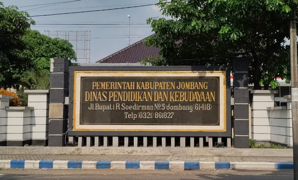 Pemkab Jombang Targetkan Distribusi Seragam Merah Putih Gratis Rampung 20 September