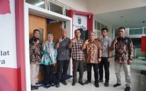 Komisi Informasi (KI) Provinsi Jawa Timur melakukan visitasi ke Kota Batu pada Kamis (18/9) dalam rangka Monitoring dan Evaluasi (Monev) Keterbukaan Informasi Publik menuju KI Award 2025.
