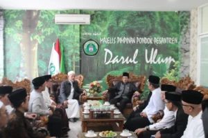 Menteri Agama Tinjau Program MBG di Jombang